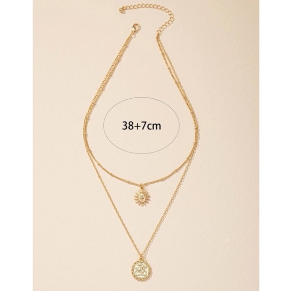 ✨Gold Sun Charm Layered Necklace (Boutique) - Picture 4 of 5
